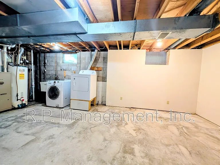 4382 Rosebriar Ave — Photo 16