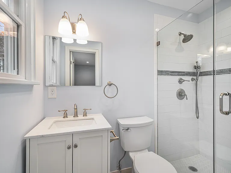 80 E Sunnyside Ln #1 — Photo 9