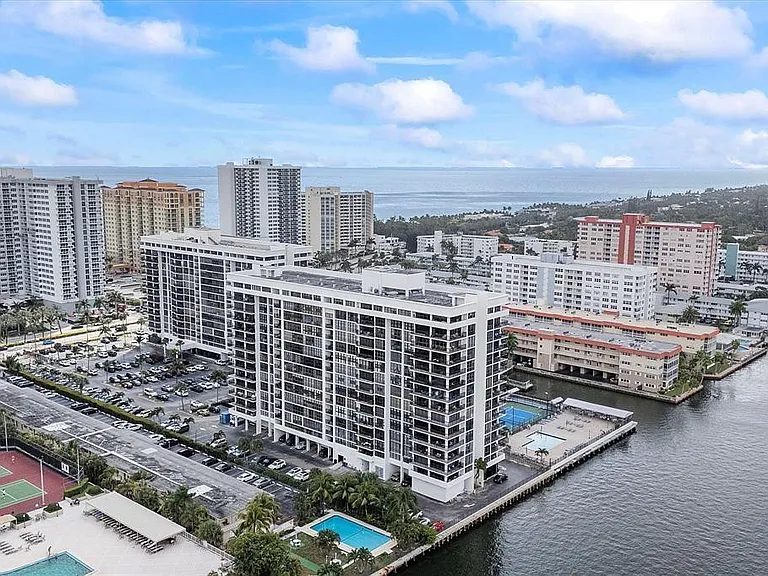 2017 S Ocean Dr #307 — Photo 32