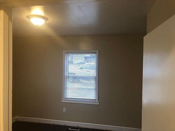 2nd image of 7515 Jennings St