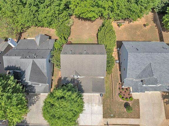 4th image of 3610 Darcy Ct NW