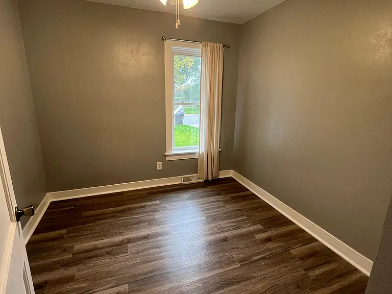 Small Bedroom