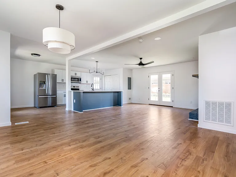 2720 Florentine Rd — Photo 2
