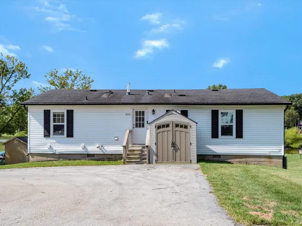 555 S Lakeview Dr, Lowell, IN 46356