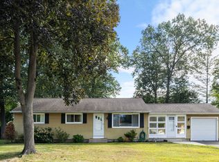 8 Ellis Rd, Enfield, CT 06082