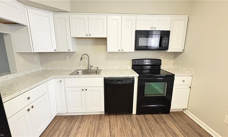 1st image of 609 Pine Bnd