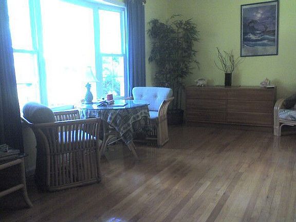 Living Room - large sunny Window