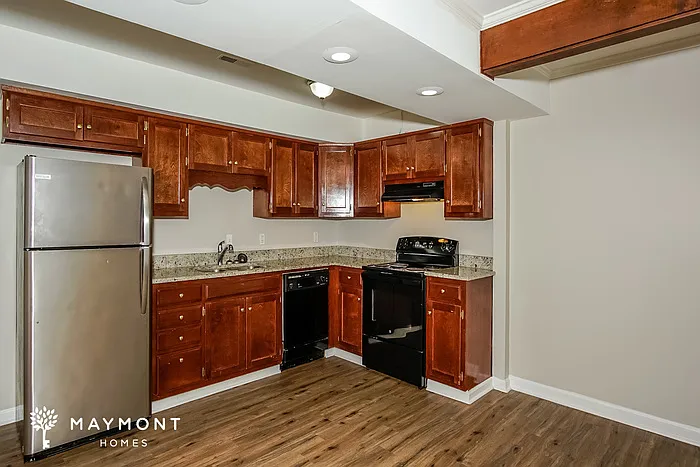 2217 Toll Gate Rd NE — Photo 5