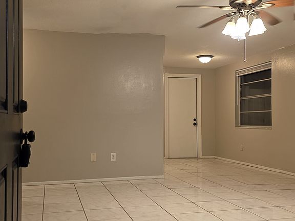 2nd image of 218 60th Avenue Dr W