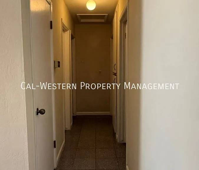 1521 Jasper Dr — Photo 5