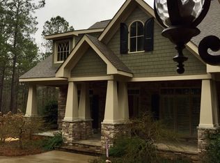 227 W Drummond Rd, West Point, GA 31833