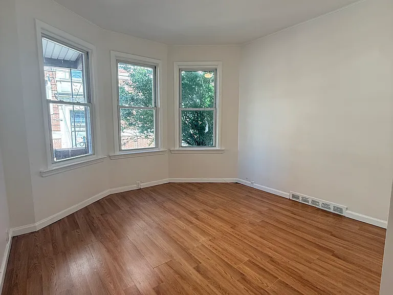 165 Lembeck Ave #1 — Photo 10