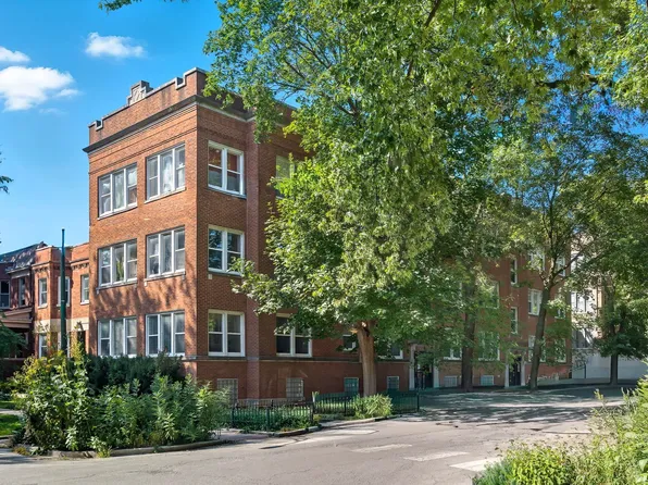 1435 W Arthur Ave #1, Chicago, IL 60626