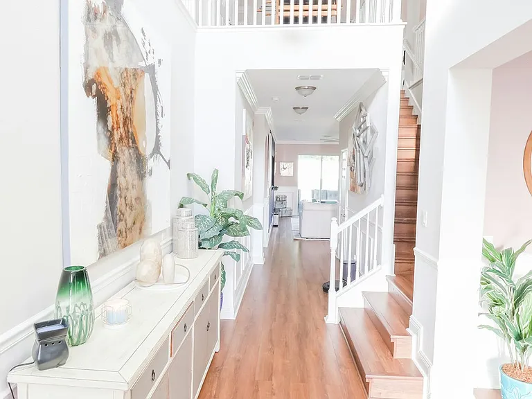 9841 Cabernet Ave — Photo 32