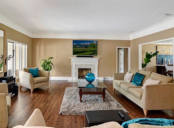 4th image of 131 Crab Apple Ln