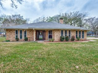 5 Huckleberry Ln, Malakoff, TX 75148