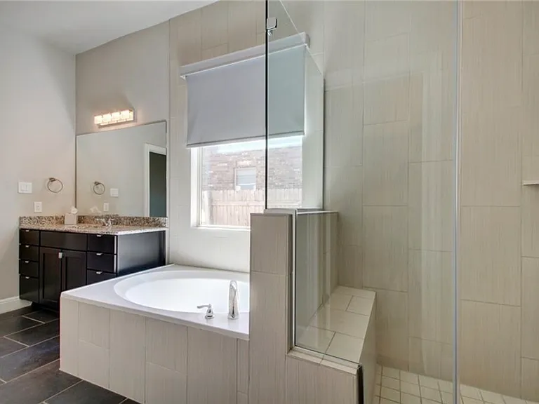 810 Wilson Ranch Pl — Photo 12