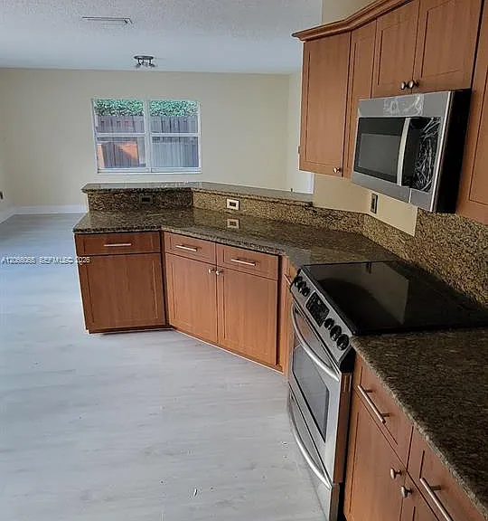 5280 NW 113th Pl — Photo 3