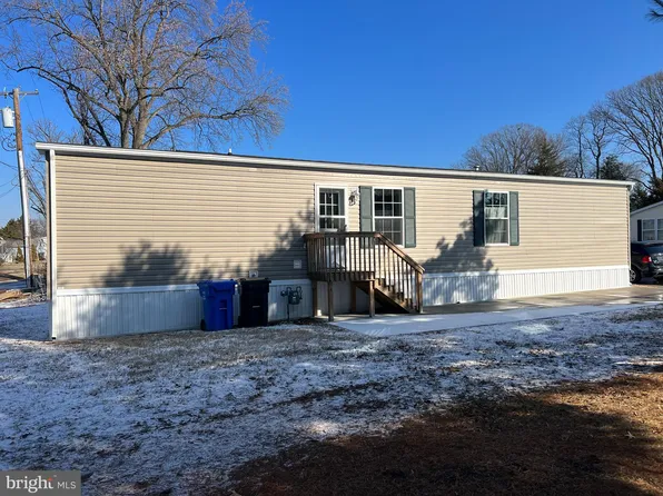 37 Bluebird Rd, Mantua, NJ 08051