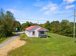 8075 Old Stage Rd, Chuckey, TN 37641