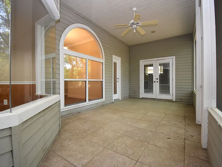 2414 SW 98th Dr — Photo 25