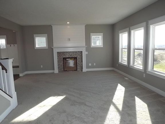 3rd image of 4134 Boulder View Dr NE