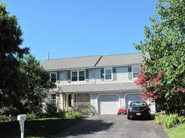 5 Boswell Ct, Medford, NJ 08055