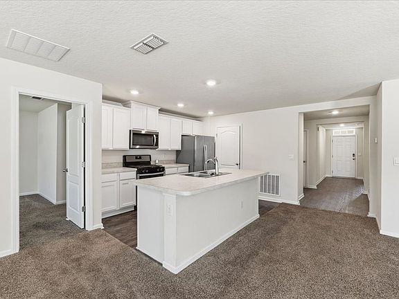 4th image of 656 Grand Reserve Dr