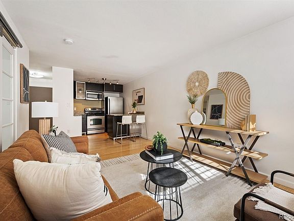 4th image of 1032 N Clarkson Street #104