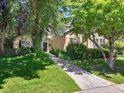 2686 E Lakefork Dr, Eagle, ID, 83616