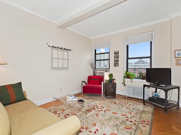 134 West 93rd Street image 1 of 10