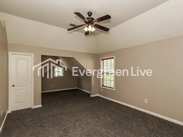 7966 Gossamer Dr — Photo 13