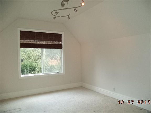 2nd image of 20548 NE 29th St