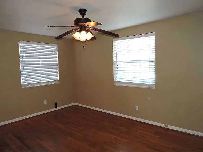 8220 Excelsior Dr — Photo 13