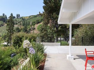 1279 El Hito Cir, Pacific Palisades, CA 90272