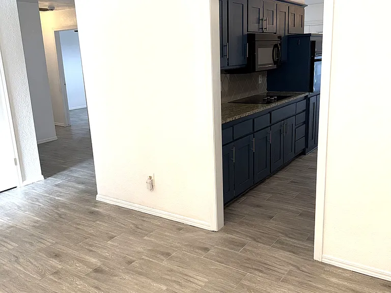 3804 Windscape Ave — Photo 2