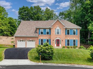 9702 Cymbal Dr, Vienna, VA 22182