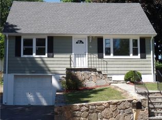 25 Herald Ave, Bridgeport, CT 06606