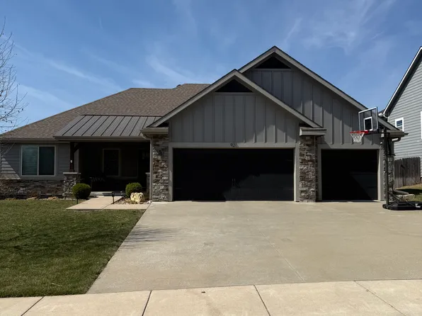 921 Silver Rain Rd, Lawrence, KS 66049