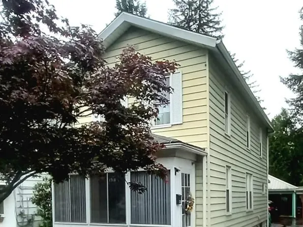 734 Liberty St, Franklin, PA 16323
