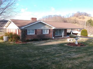 9154 Redbud Hwy, Honaker, VA 24260