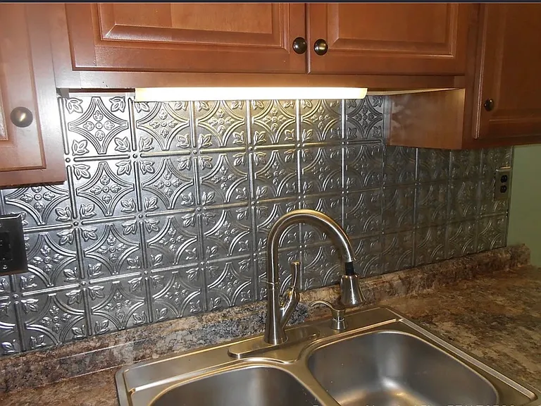 1402 Vance Dr — Photo 23