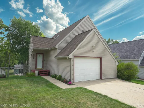2625 Northlawn Ave, Ypsilanti, MI 48197