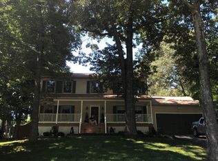 2071 Farragut Dr, Stafford, VA 22554