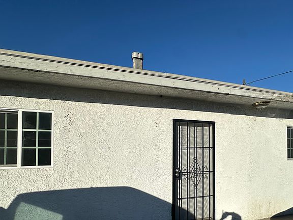 2nd image of 4939 Clara St #15