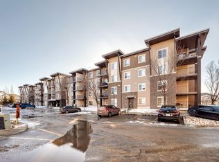 Walker Lake Landing, Edmonton, AB T6X 1P7