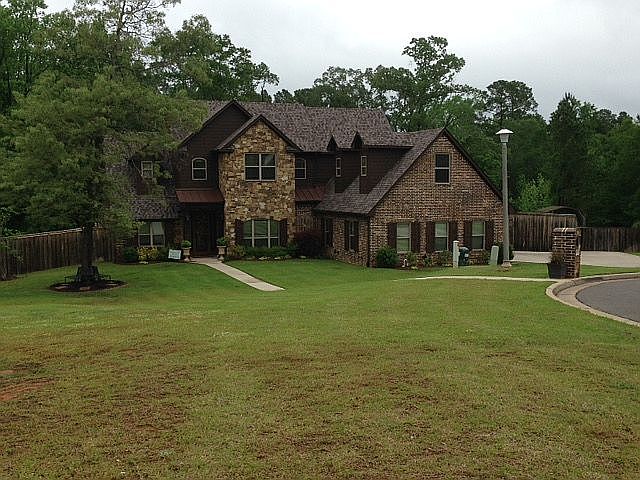 1st image of 111 Glen Rose Trl