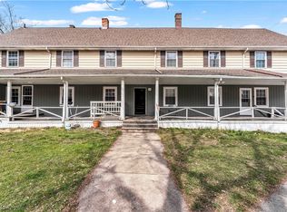 2120 Robin St, Lakewood, OH