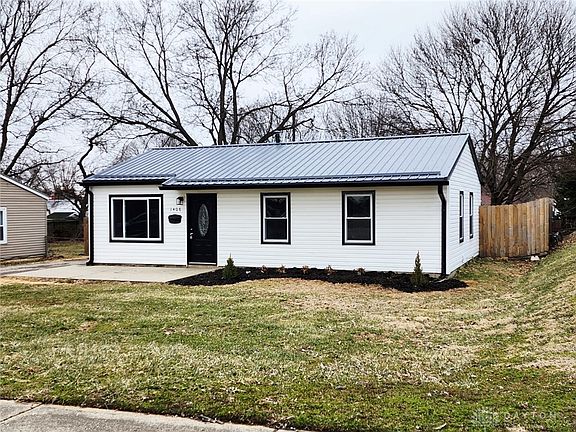 2nd image of 1408 W 2nd St