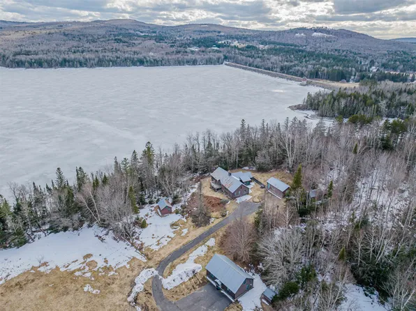 1738 N Main Street, Pittsburg, NH 03592